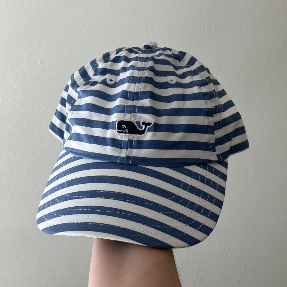 Vineyard Vines • Whale Logo Baseball Hat in Blue/White Stripe